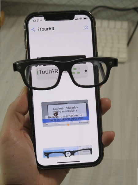 iTourAR�۾���ͬ���ֻ���ʾ������