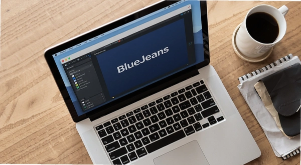 BlueJeans�����ڱʼǱ����������еĸ�����Ƭ