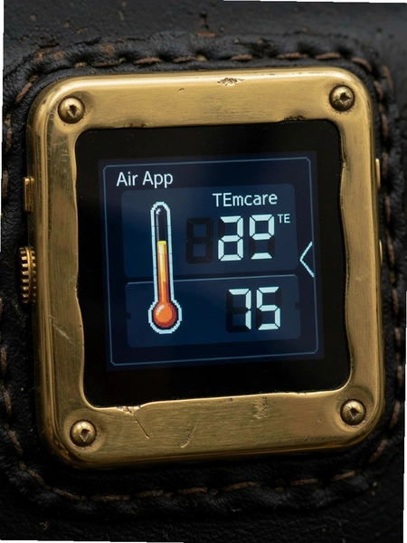 ���ƿ���App�¶���ʾ����