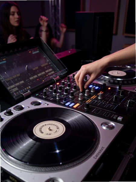 DJ���˫�ڽ��̽������ͼ
